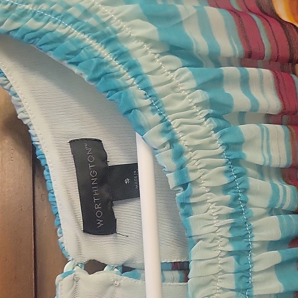 Blouse - Picture 2 of 3